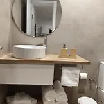 Blue Wave Apartment *