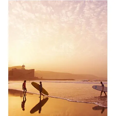 Blue Wave Apartment *