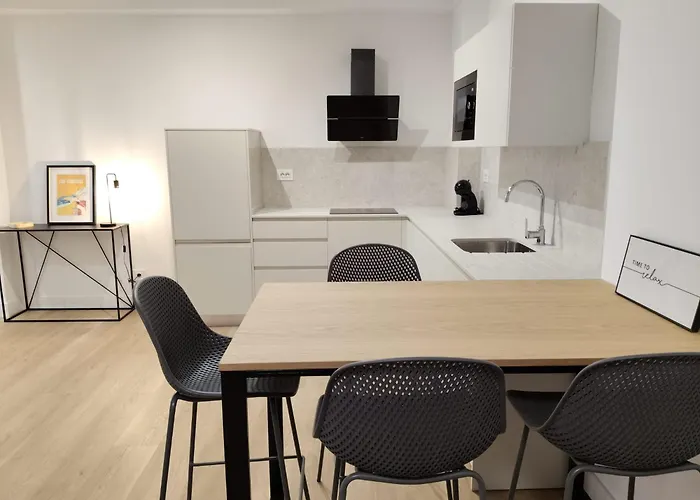 Blue Wave Apartment *